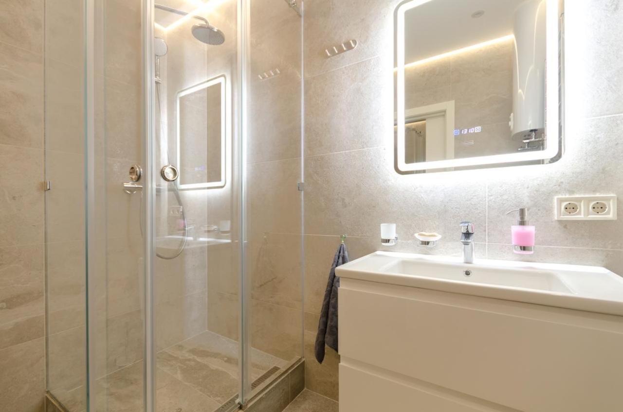 Ferienwohnung Mini-Smart 1 Kiew Exterior foto